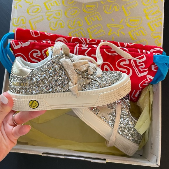 🚨SOLD🚨 GOLDEN GOOSE Kids May Embellished sparkle Lace-Up Sneakers - Picture 3 of 5